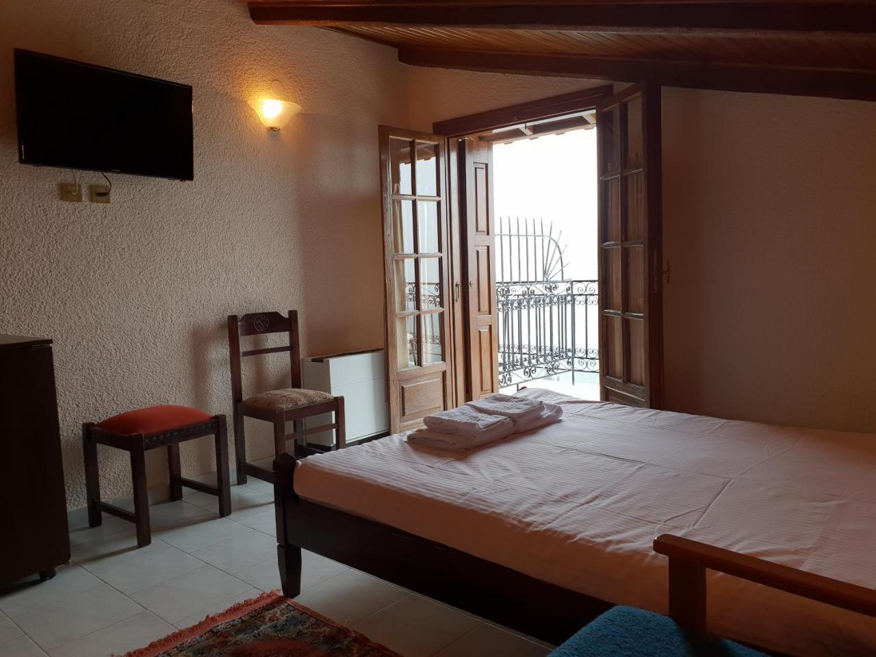 Apollo Hotel Delphi ภายนอก รูปภาพ